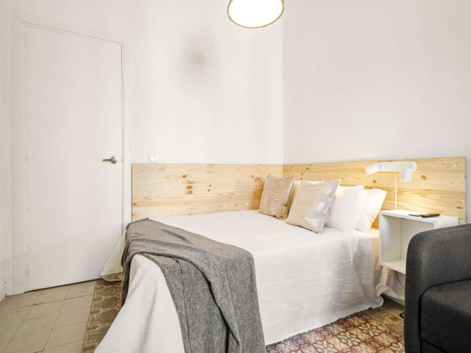 Bedroom of Flat to share in  Barcelona Capital  with Air Conditioner, Heating and Terrace