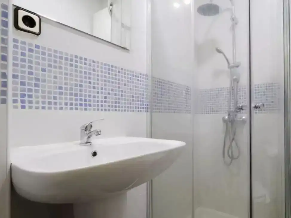 Bany de Pis de lloguer en Getafe amb Aire condicionat