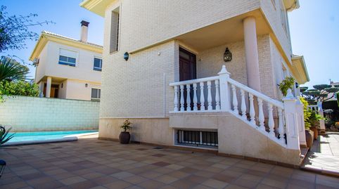 Chalet en zona Barrio San José de Petrer  con piscina privada climatatizada., imatge 2