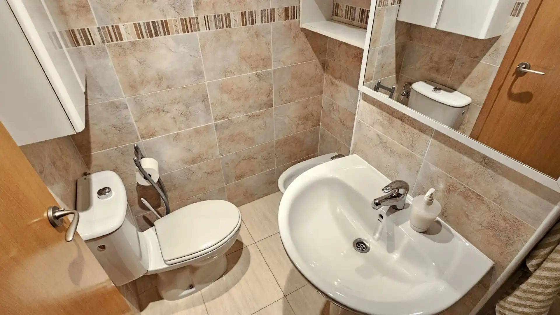 Badezimmer von Wohnungen zum Verkauf in Oropesa del Mar / Orpesa mit Klimaanlage, Heizung und Terrasse