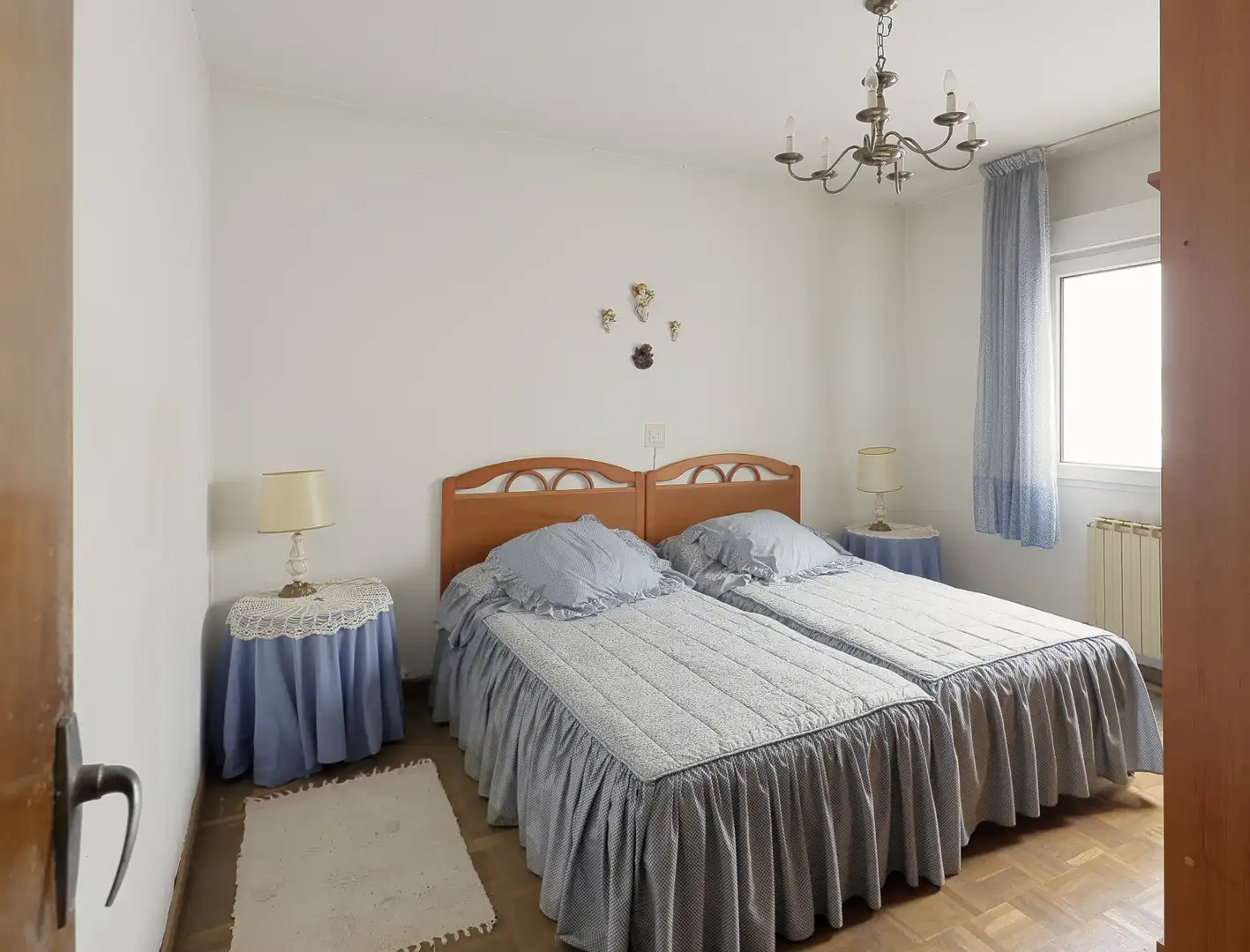 Habitación de Piso en venta en Oviedo  con Calefacción, Parquet y Trastero