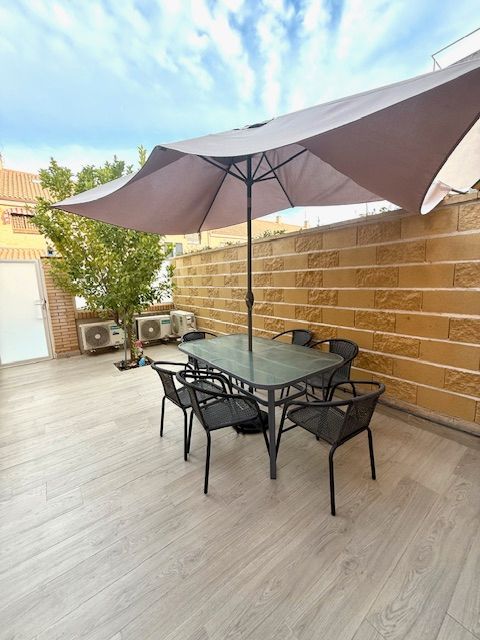 Terrace of House or chalet for sale in Illescas  with Air Conditioner, Heating and Private garden