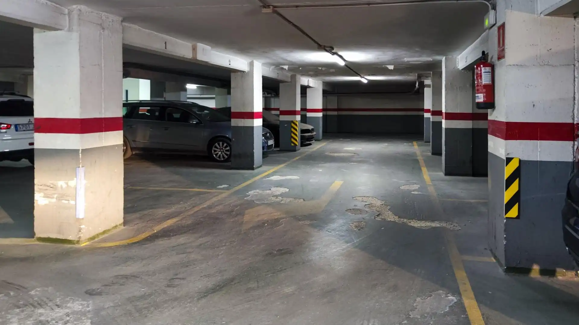 Garaje de alquiler en Calle JOAQUIN BENLLOCH INGENIER, 43, Malilla