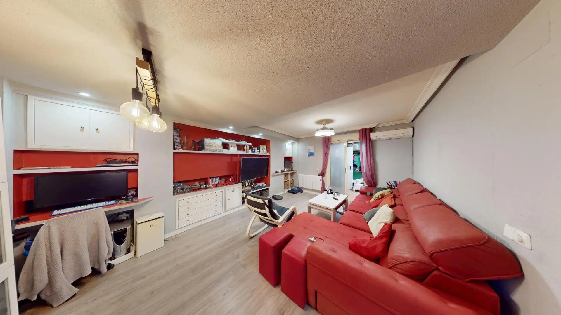 Wohnzimmer von Wohnung zum Verkauf in El Molar (Madrid) mit Klimaanlage, Heizung und Privatgarten