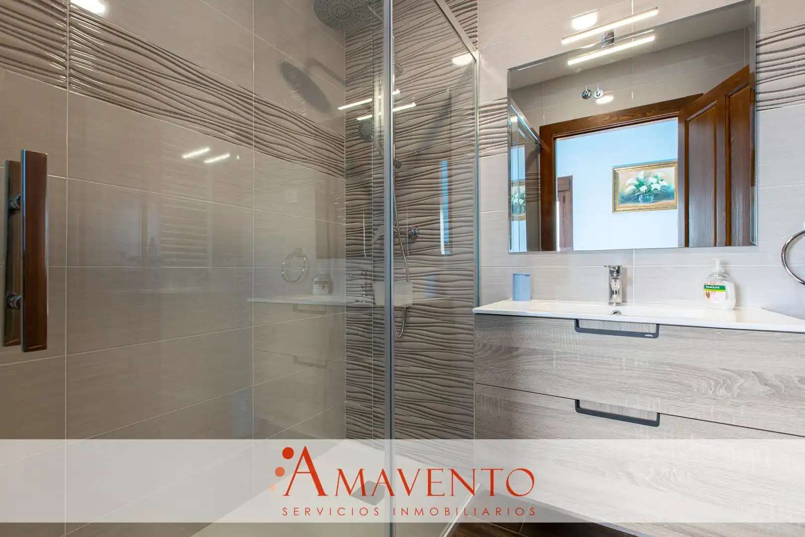 Bathroom of Country homes for sale in Talamanca de Jarama  with Air Conditioner, Heating and Private garden