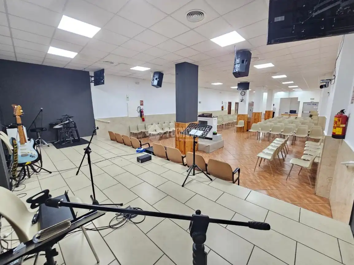 Local en venta en Carabanchel