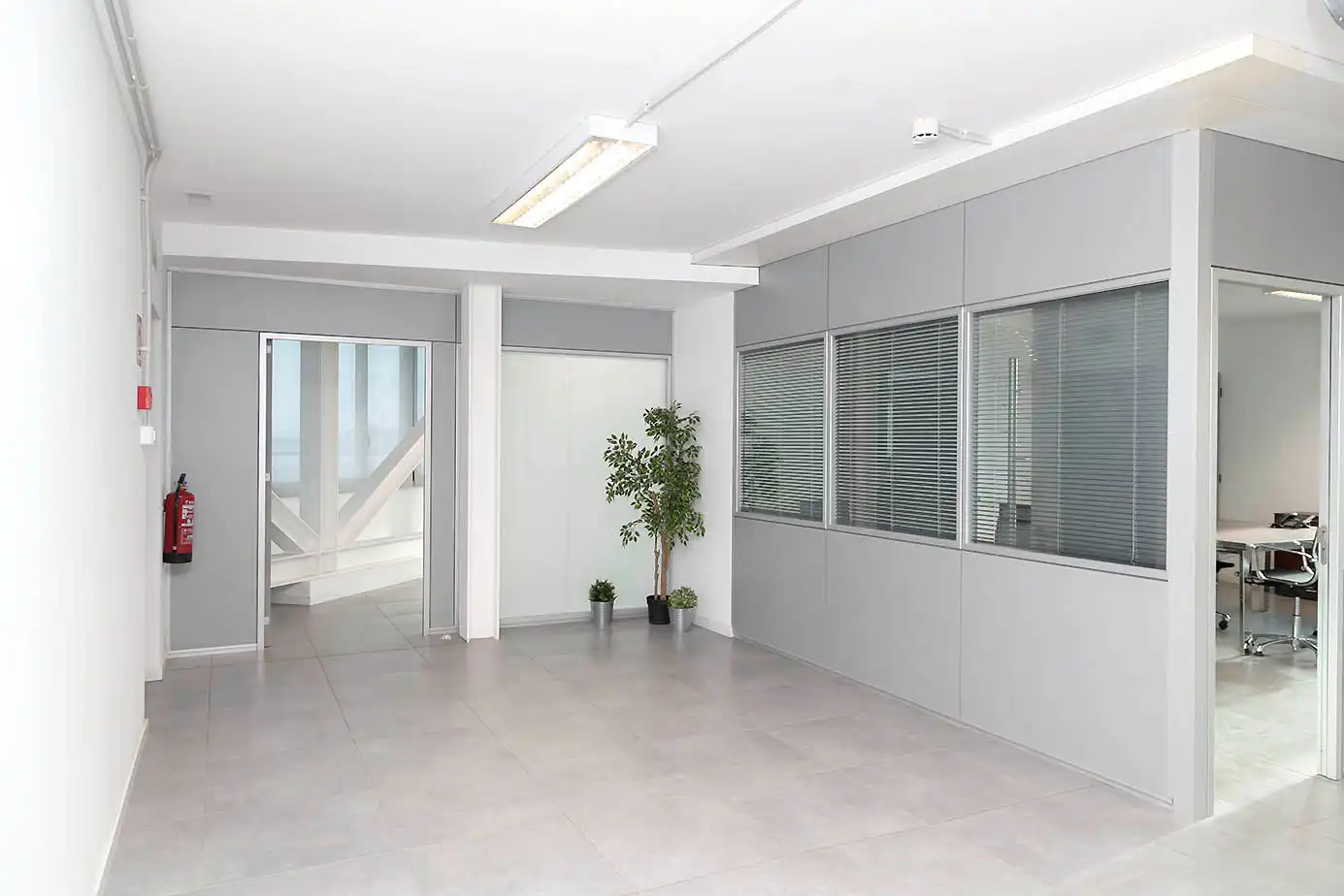 Nave industrial en venta en Molins de Rei con Alarma