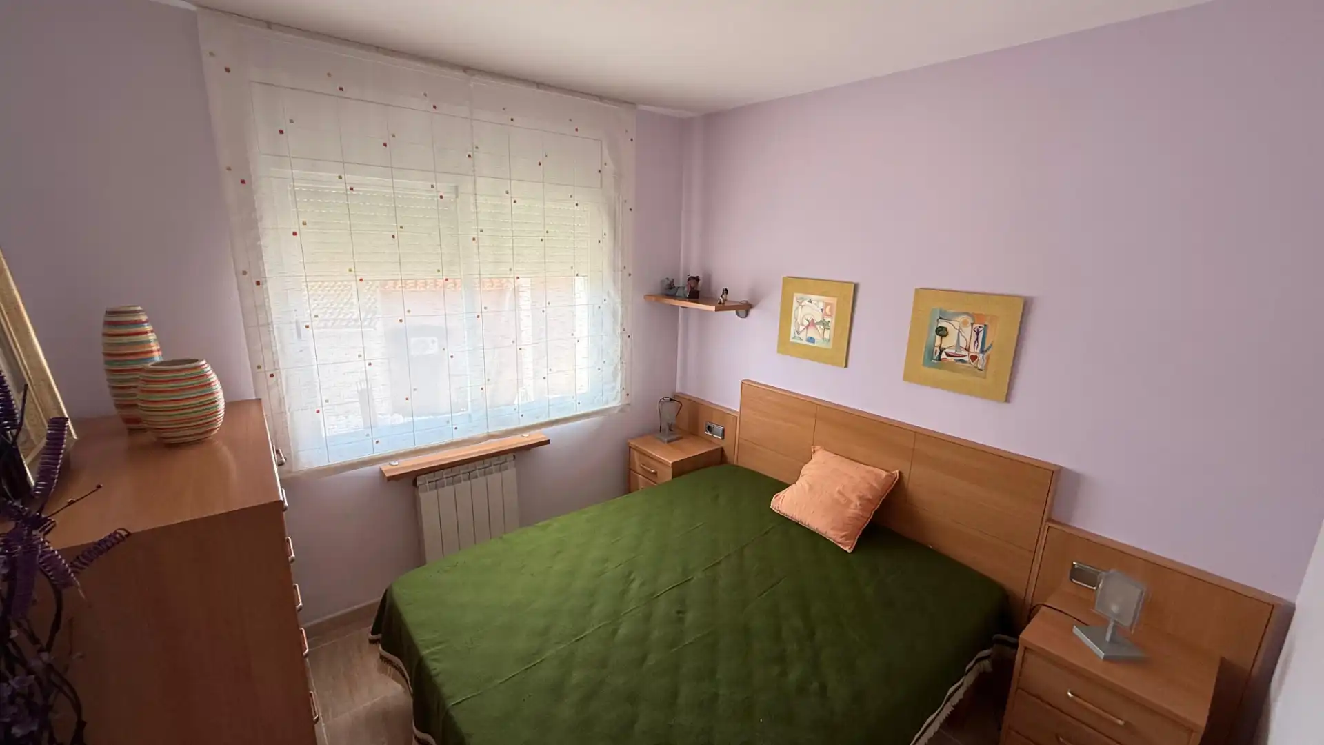 Habitación de Casa adosada en venta en Roda de Berà con Calefacción, Jardín privado y Terraza