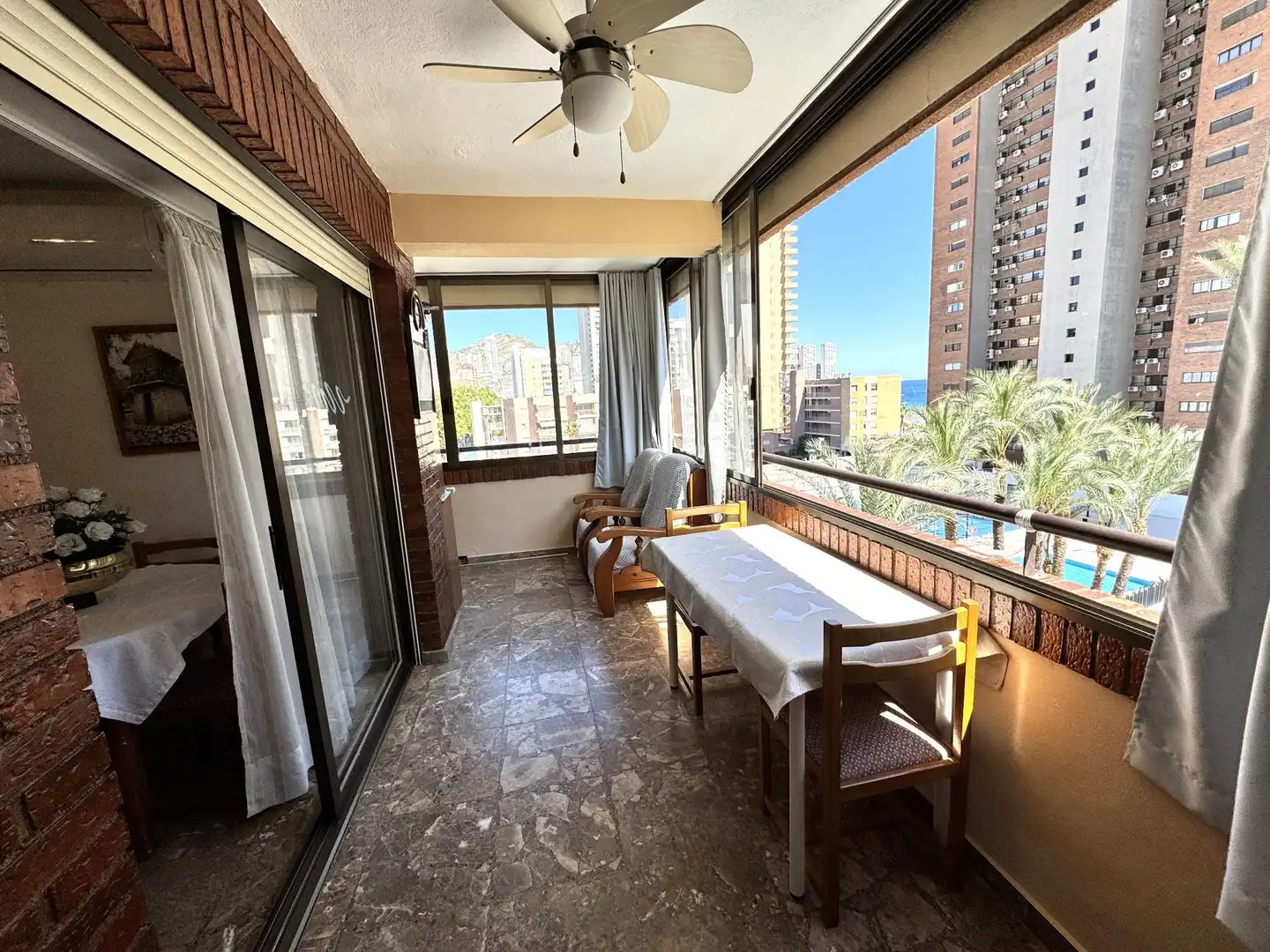 Außenansicht von Wohnungen zur Miete in Benidorm mit Klimaanlage, Heizung und Terrasse