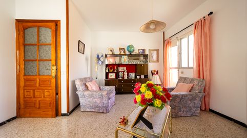 Foto 2 de Casa adosada en venta en Calle Numancia, Vecindario - El Doctoral - Cruce de Sardina, Santa Lucía de Tirajana
