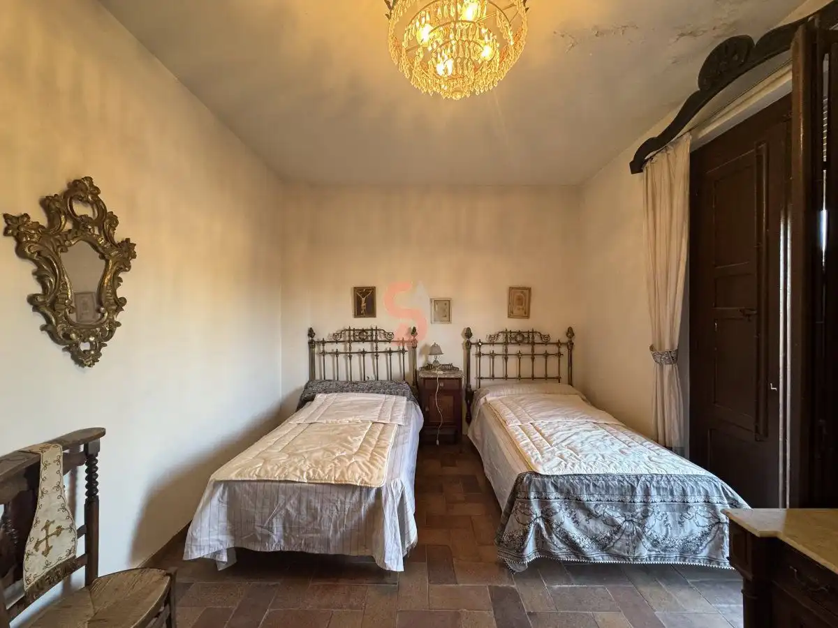 Habitación de Casa o chalet en venta en Alcazarén con Calefacción, Terraza y Trastero