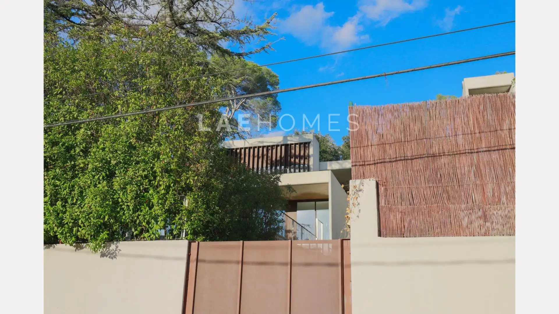 Vista exterior de Casa o chalet en venta en Sant Cugat del Vallès con Aire acondicionado, Calefacción y Jardín privado