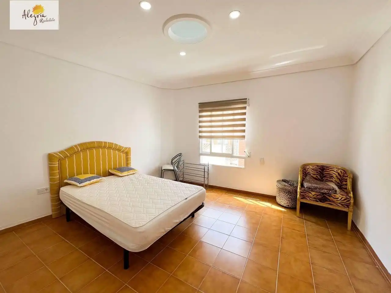 Schlafzimmer von Wohnungen zum Verkauf in Sagunto / Sagunt mit Klimaanlage, Möbliert und Balkon