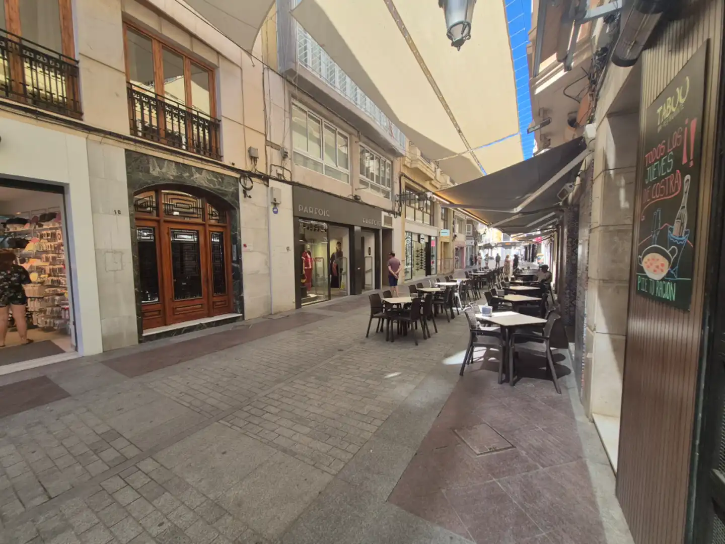 Vista exterior de Piso en venta en Elche / Elx con Aire acondicionado, Calefacción y Trastero