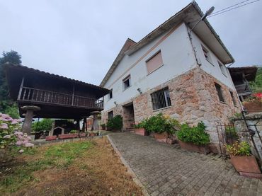 Casa amb jardí en venda a Vibaña - Ardisana - Caldueño