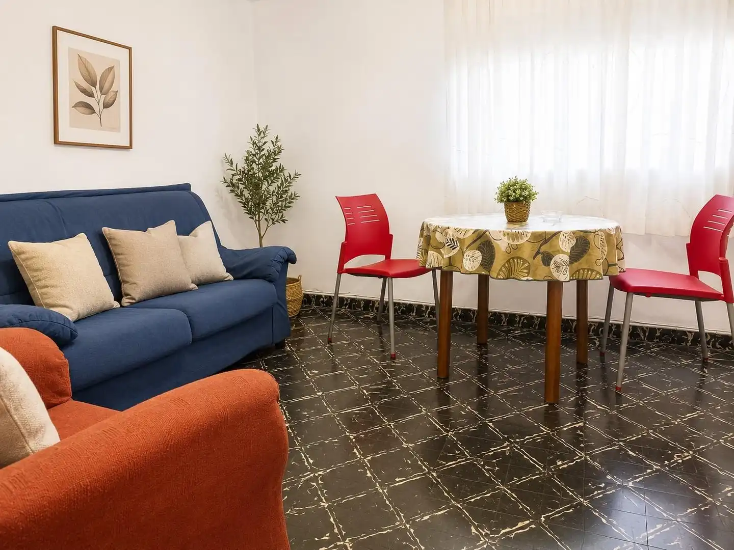 Sala d'estar de Pis en venda en Valencia amb Balcó