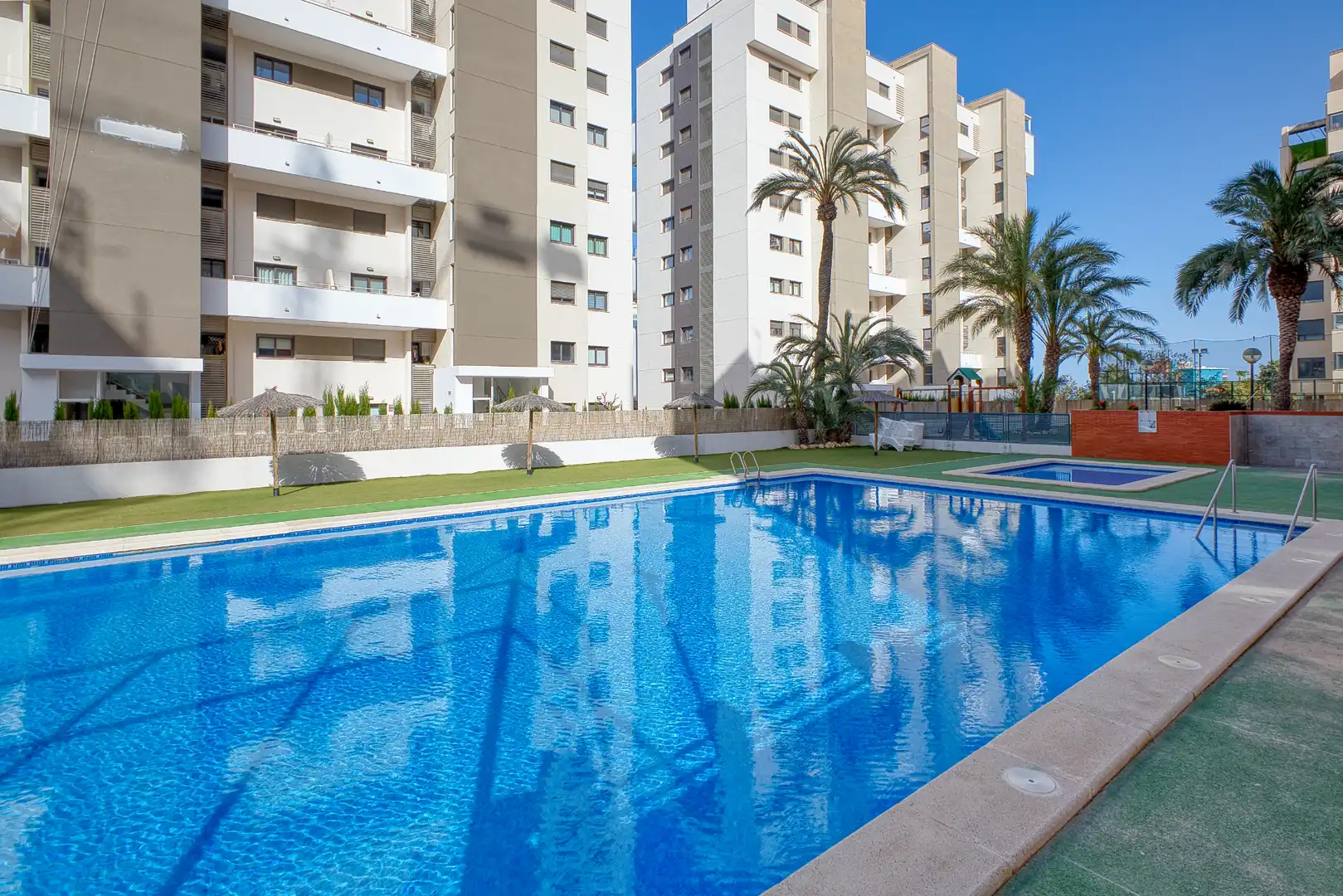 Wohnung zur Miete in Calle Músico Vicente Spiteri, PAU 5