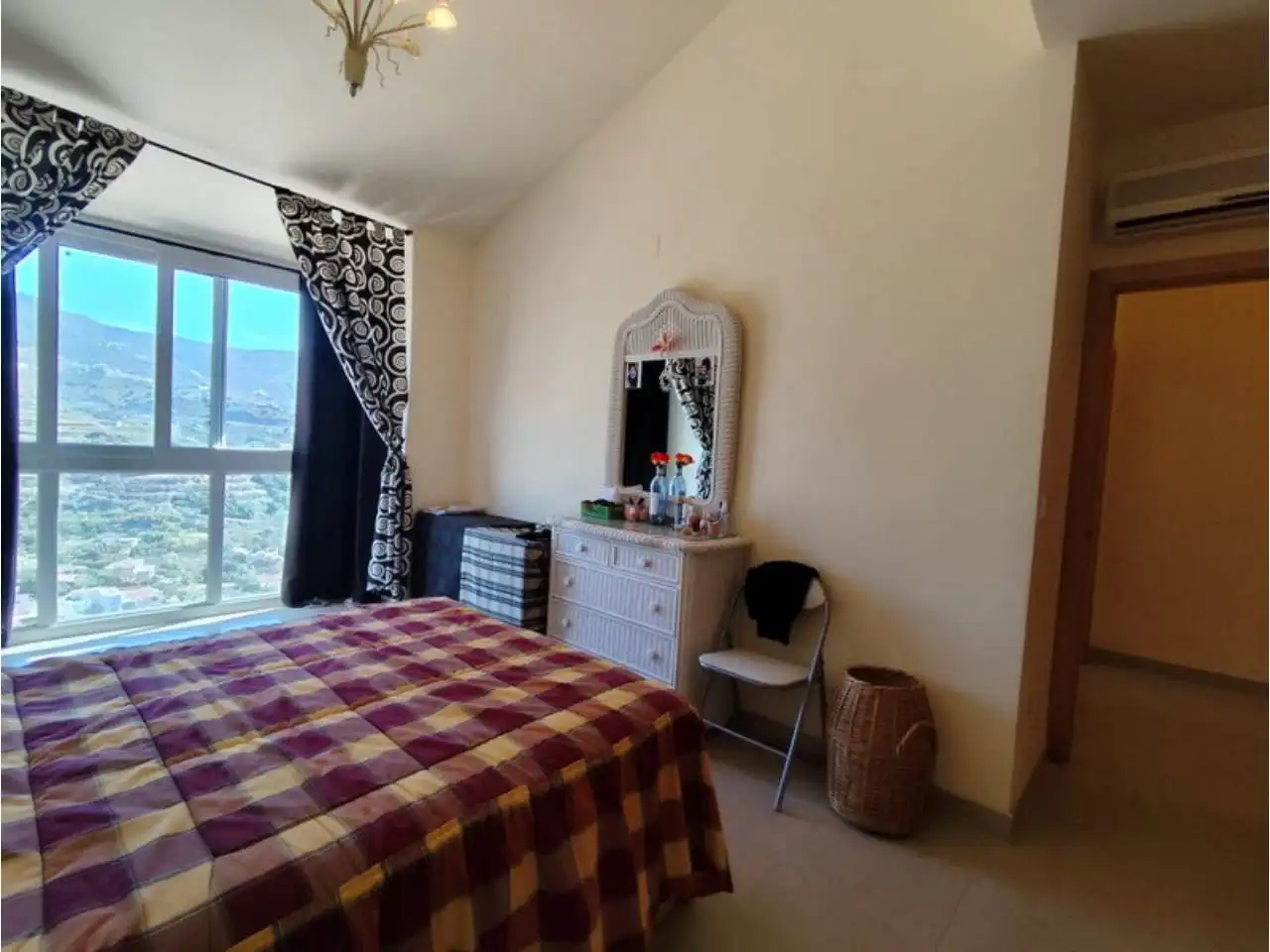 Habitación de Casa adosada en venta en Almuñécar con Aire acondicionado, Terraza y Amueblado