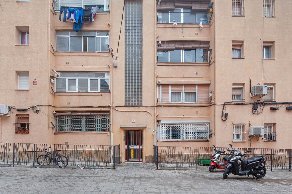 Exterior view of Flat for sale in L'Hospitalet de Llobregat