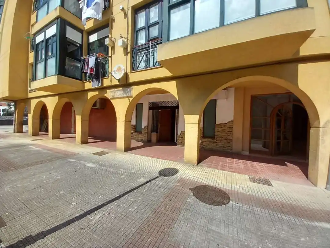 Local commercial à louer à Avenida de Yera, imagen 18