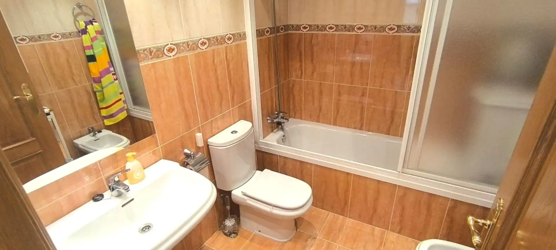 Baño de Piso en venta en Entrena con Calefacción, Terraza y Trastero