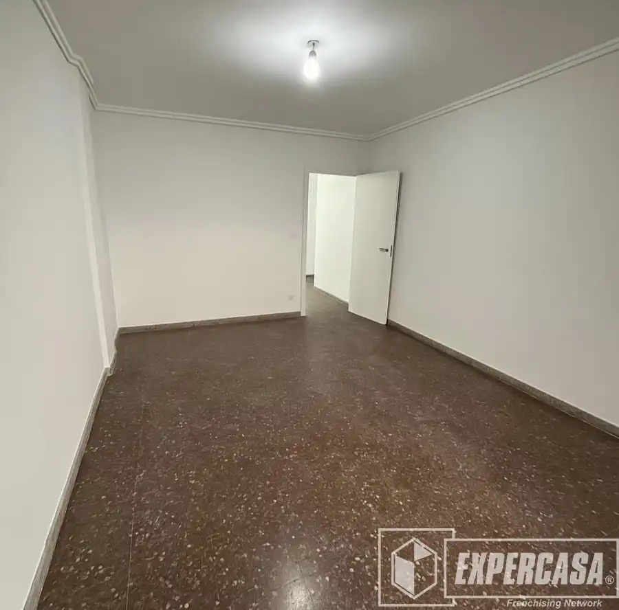 Flat with lift for sale in Alaquàs, imagen 4
