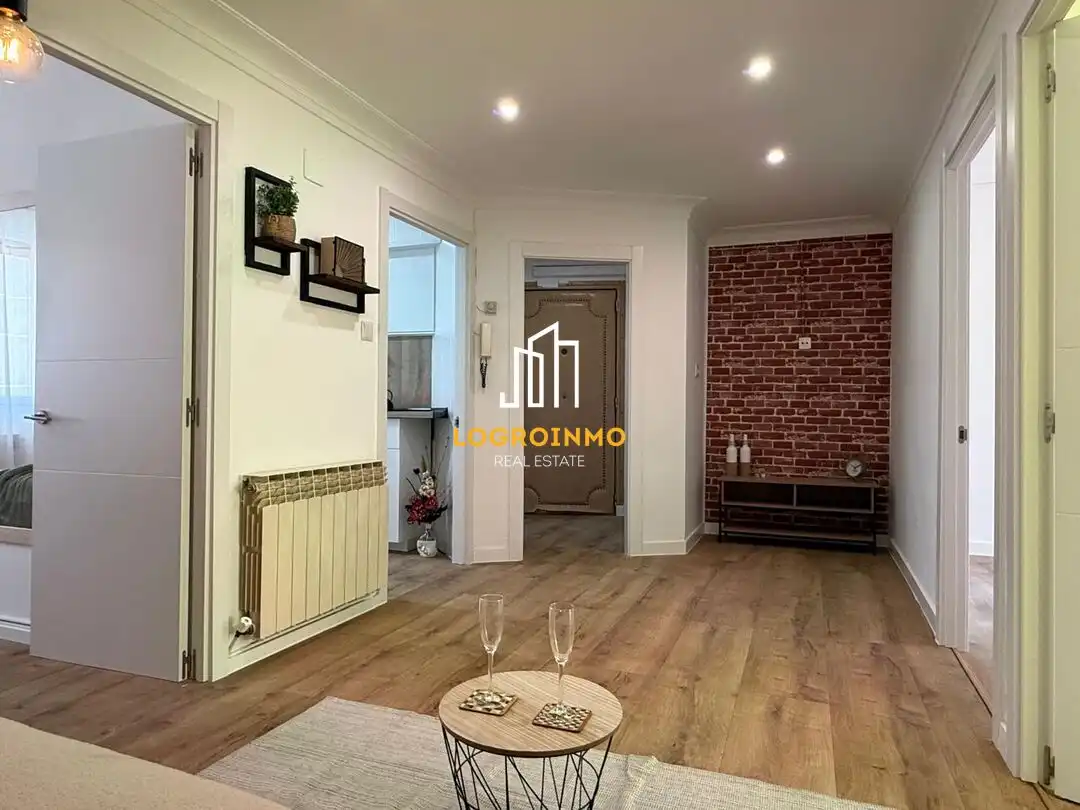 Vista exterior de Piso en venta en  Logroño con Calefacción, Trastero y Amueblado