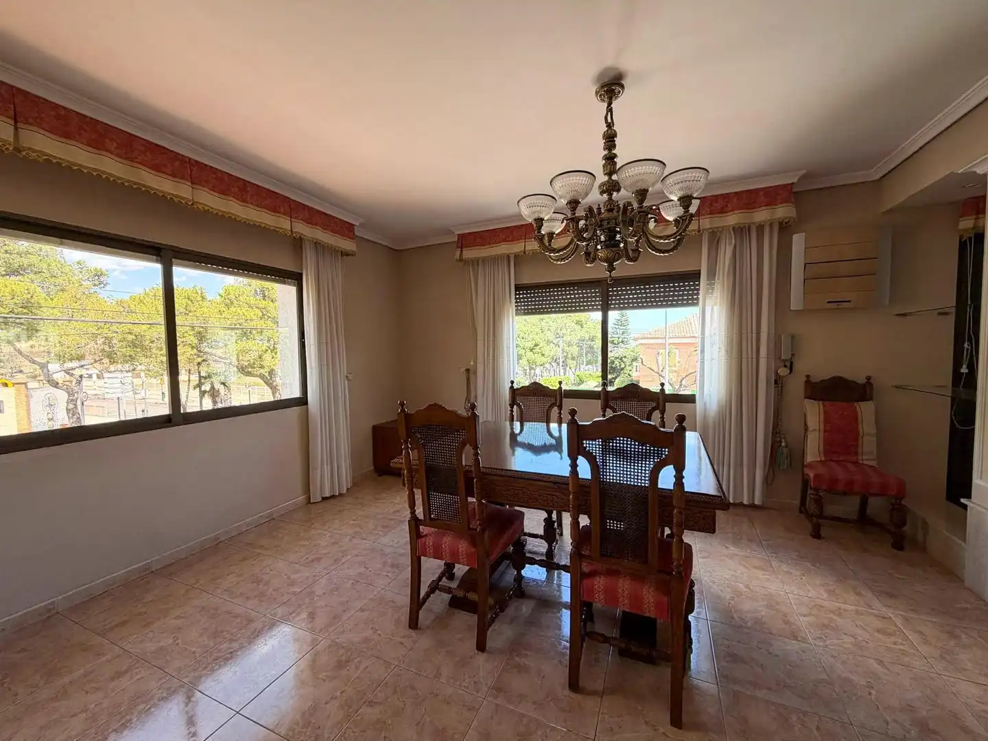Comedor de Casa o chalet en venta en Torrent con Aire acondicionado, Jardín privado y Terraza