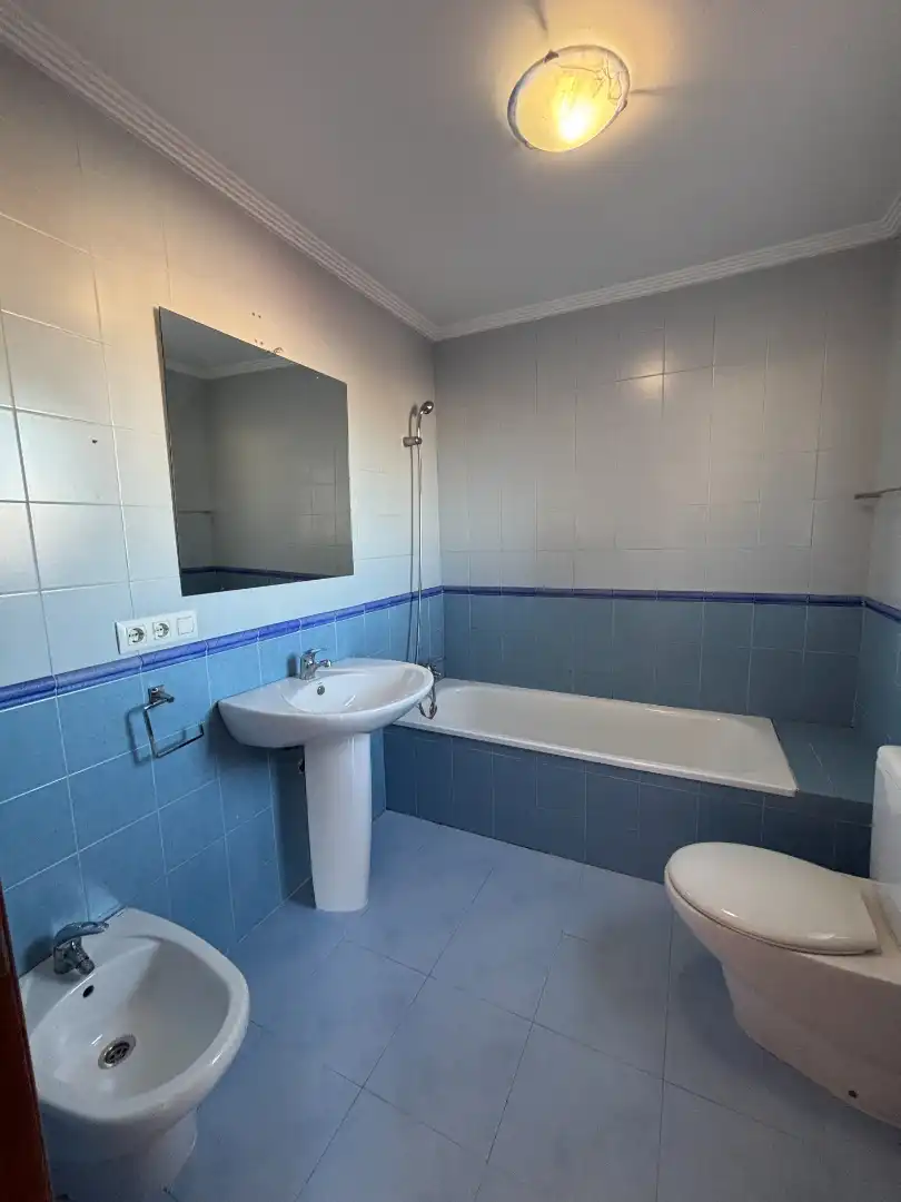 Bathroom of Detached homes for sale in Almensilla  with Air Conditioner, Private garden and Terrace