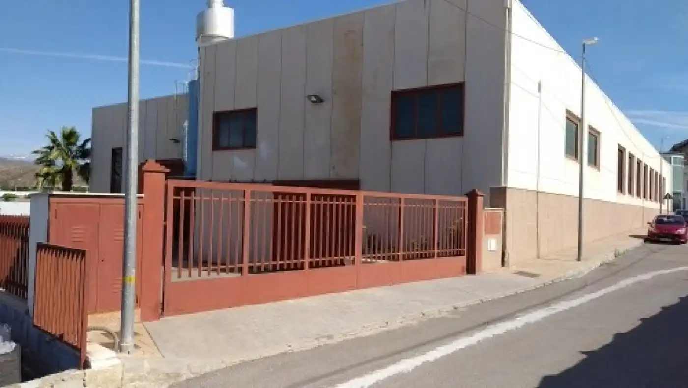 Nau industrial en venda a Berja