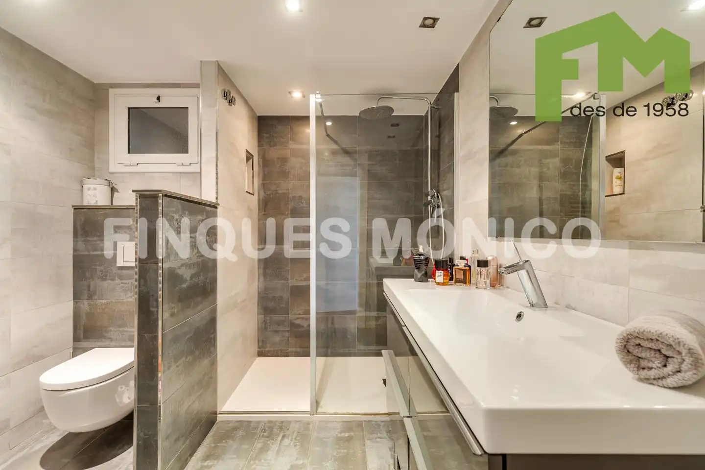 Baño de Piso de alquiler en Teià con Calefacción, Parquet y Terraza