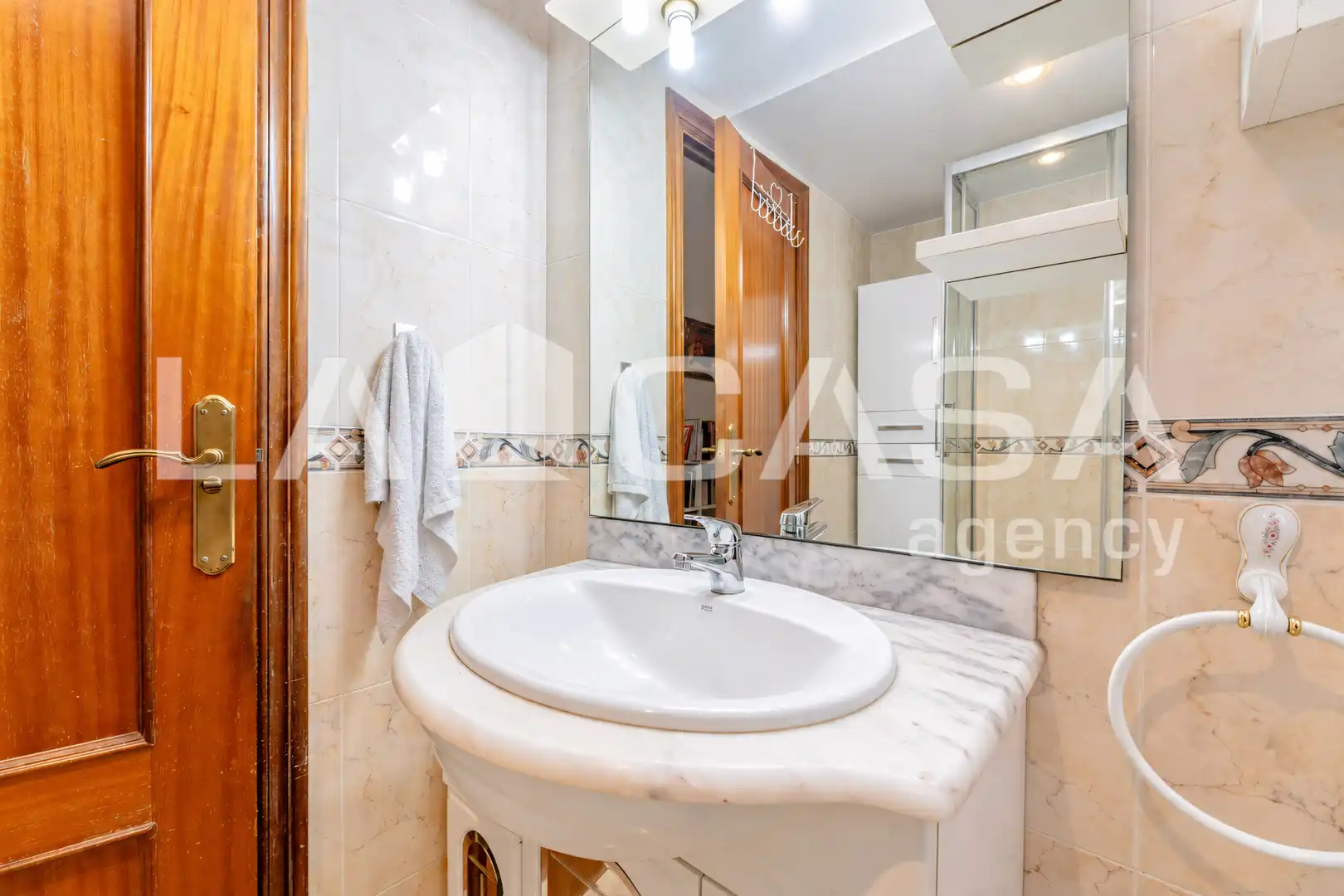 Bathroom of Flat for sale in Valencia  with Balcony