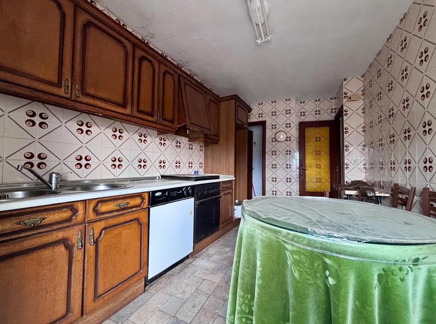 Kitchen of Flat for sale in Santibáñez de Béjar  with Heating, Private garden and Terrace