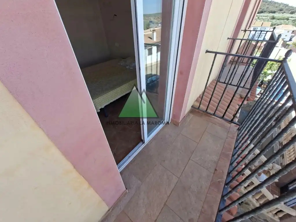 Terrassa de Casa adosada en venda en Loja amb Balcó
