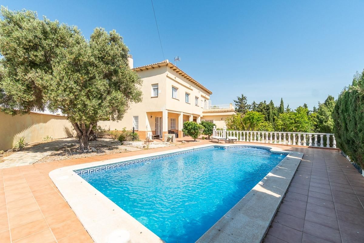 Piscina de Casa o chalet en venta en Torrevieja