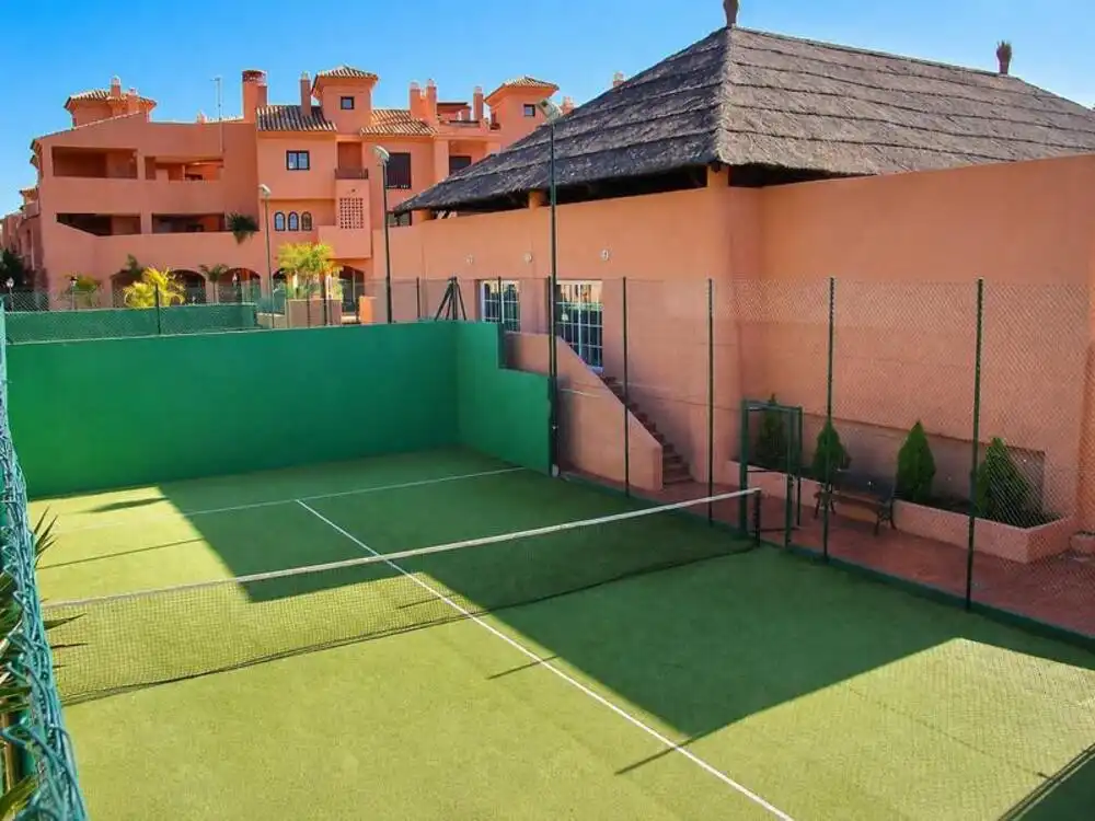 Terrassa de Apartament de lloguer en Estepona amb Aire condicionat, Terrassa i Piscina