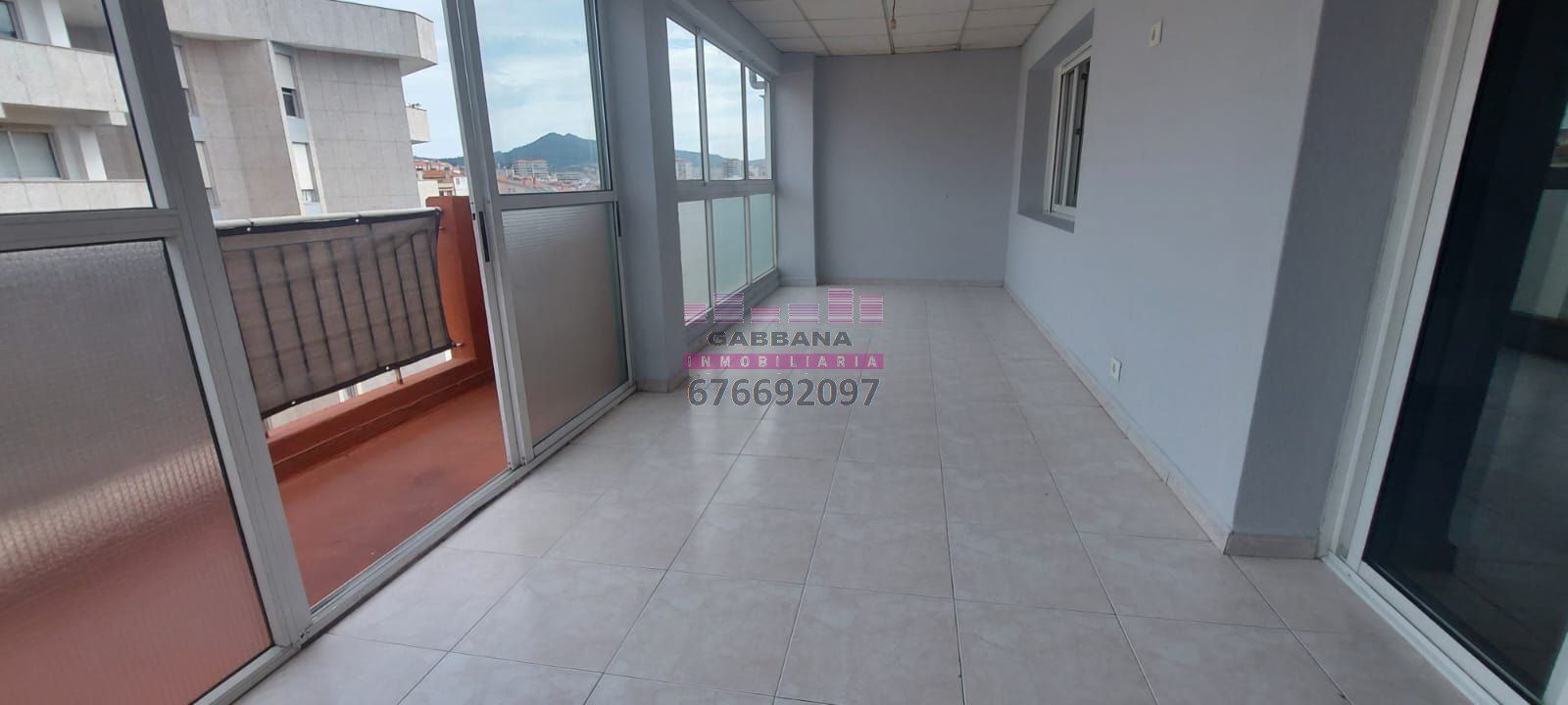 Piso de alquiler en Rúa do Conde de Torrecedeira, Berbés - Peritos