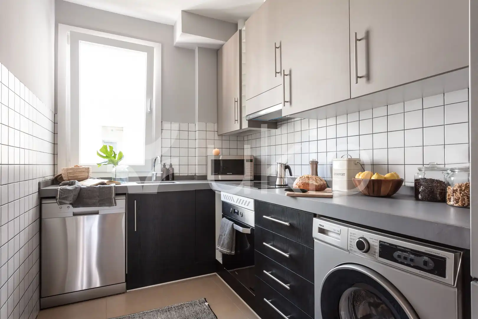 Cuina de Apartament de lloguer en Madrid amb Aire condicionat, Calefacció i Forn