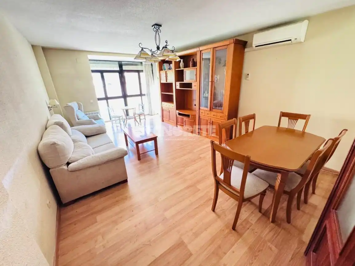 Vista exterior de Piso en venta en Toledo con Aire acondicionado, Calefacción y Trastero