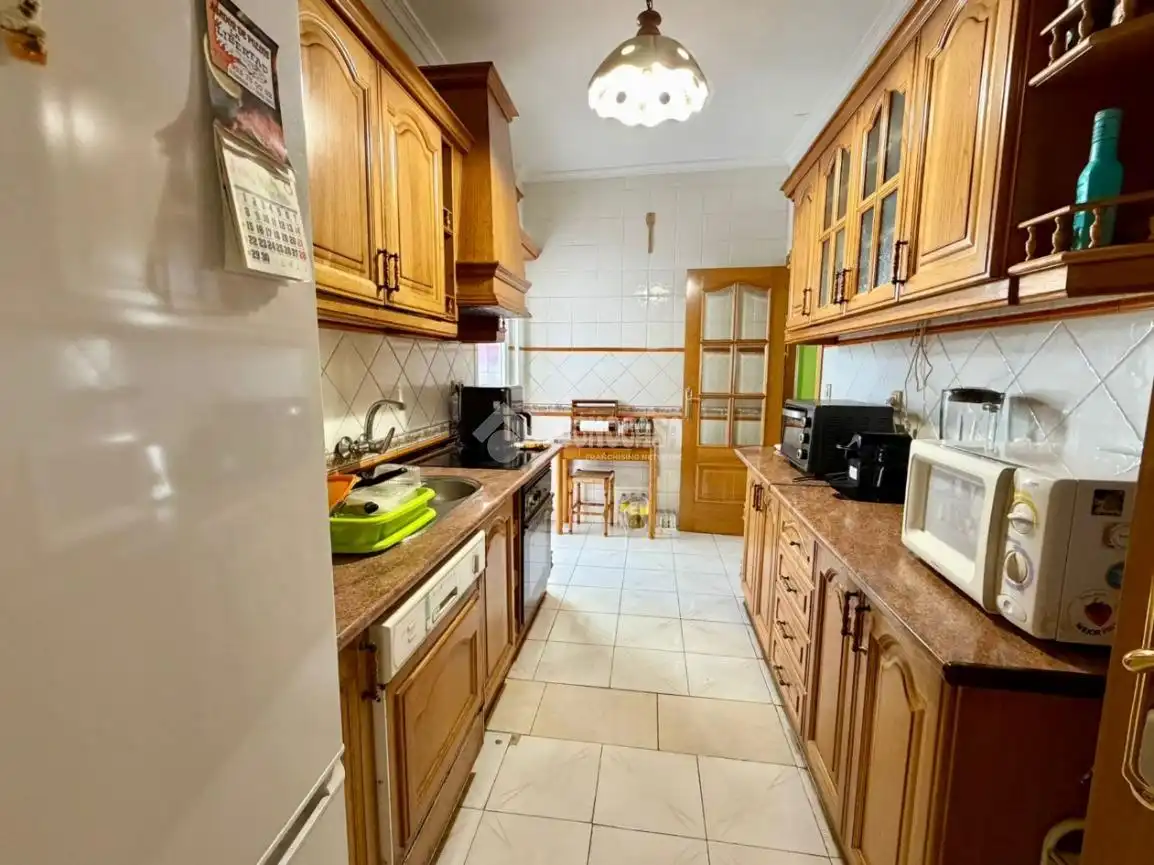 Küche von Wohnung zum Verkauf in Úbeda mit Klimaanlage, Heizung und Balkon