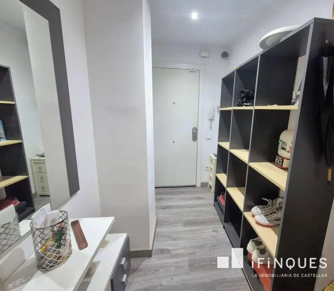 Flat with lift for sale in Centre - Sant Oleguer, imagen 4