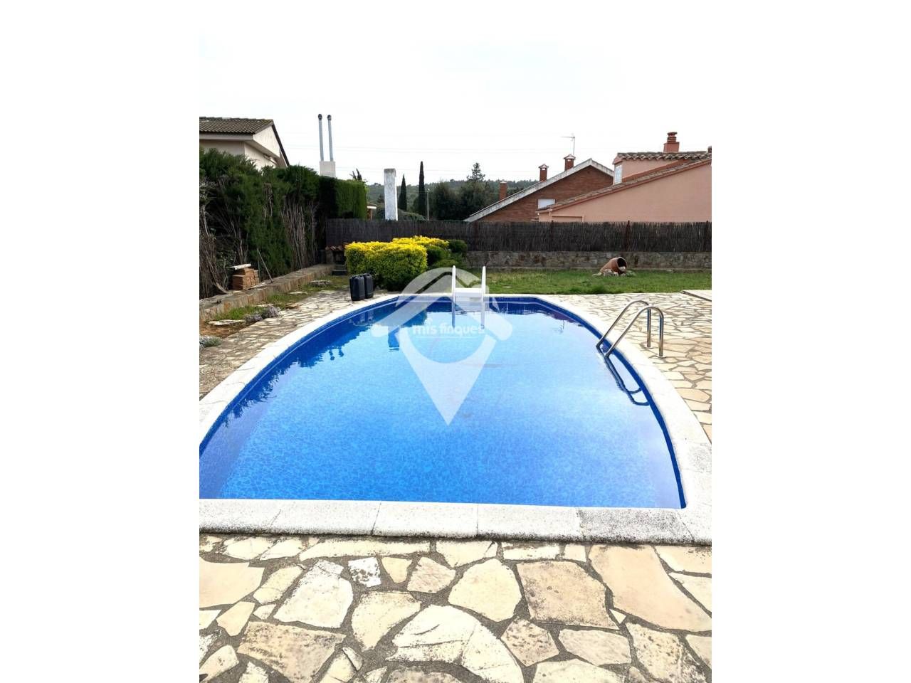 Piscina de Casa o xalet en venda en Sant Quirze del Vallès amb Aire condicionat, Calefacció i Jardí privat