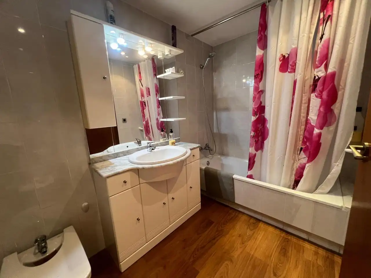 Wohnung zur Miete in calle de l'Arxiduc Carles, Vara de Quart