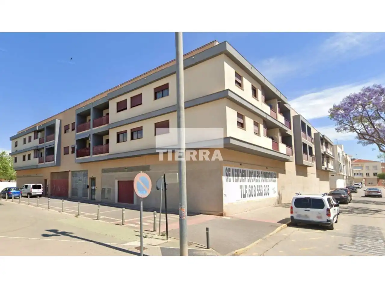 Business premises for sale in Avenida Luis Manzanares