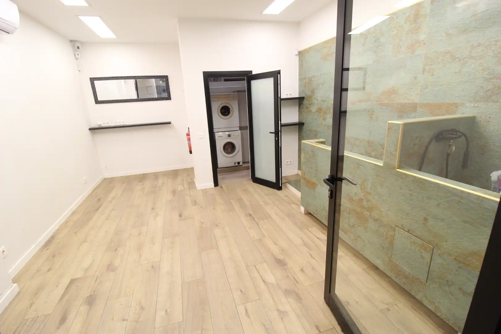 Commercial properties for rent in Barcelona  with Air Conditioner