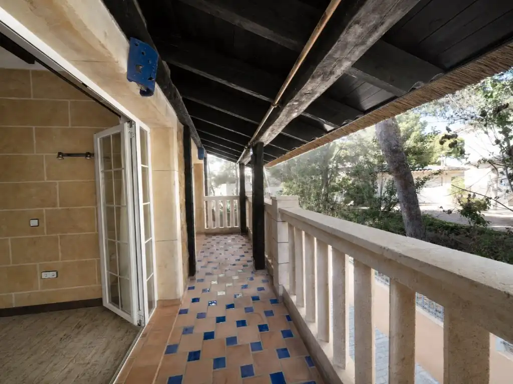 Terrasse von Haus oder Chalet zum Verkauf in Calvià mit Klimaanlage, Privatgarten und Terrasse