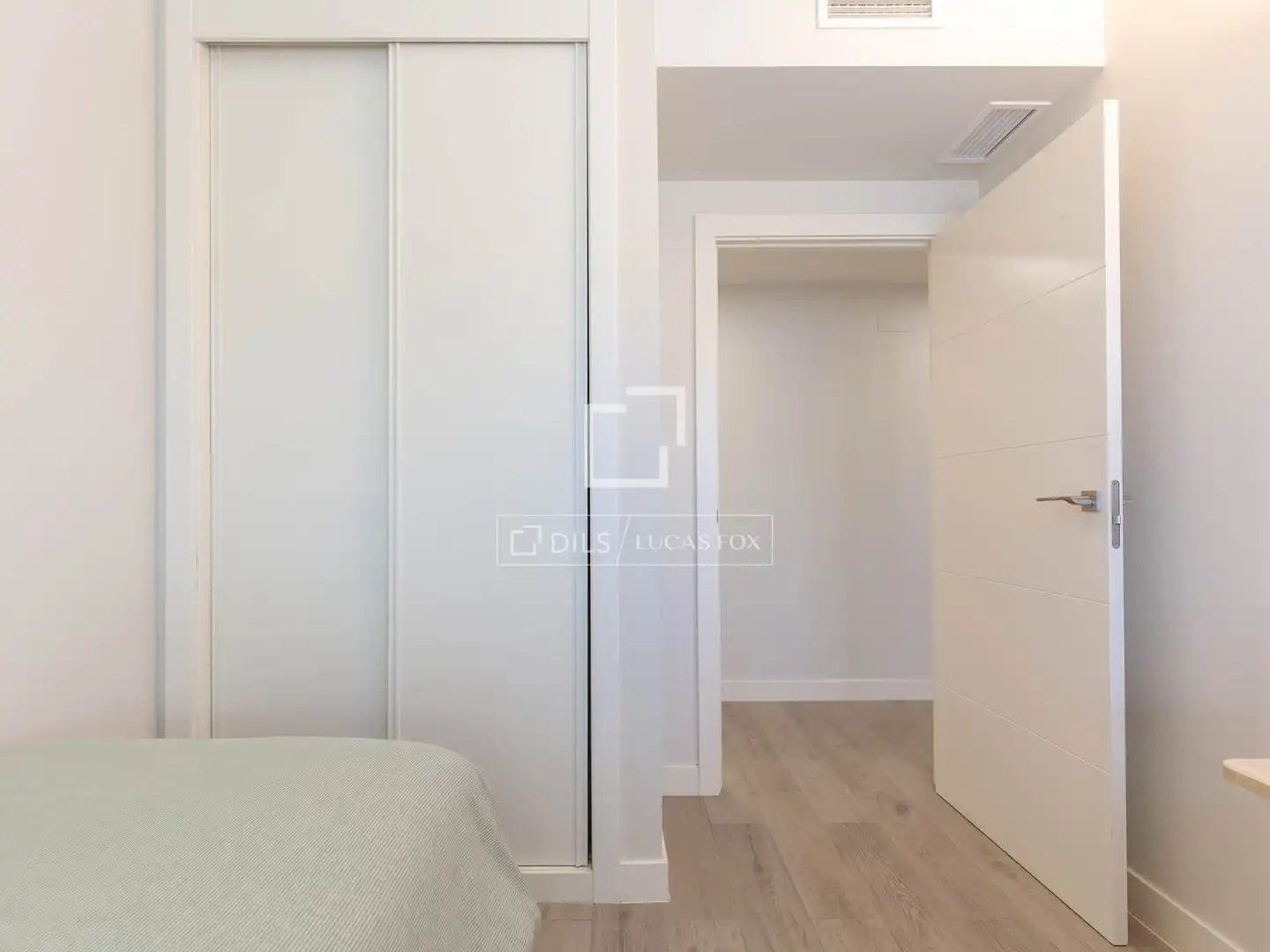 Habitación de Piso de alquiler en Sant Feliu de Llobregat con Aire acondicionado, Terraza y Trastero