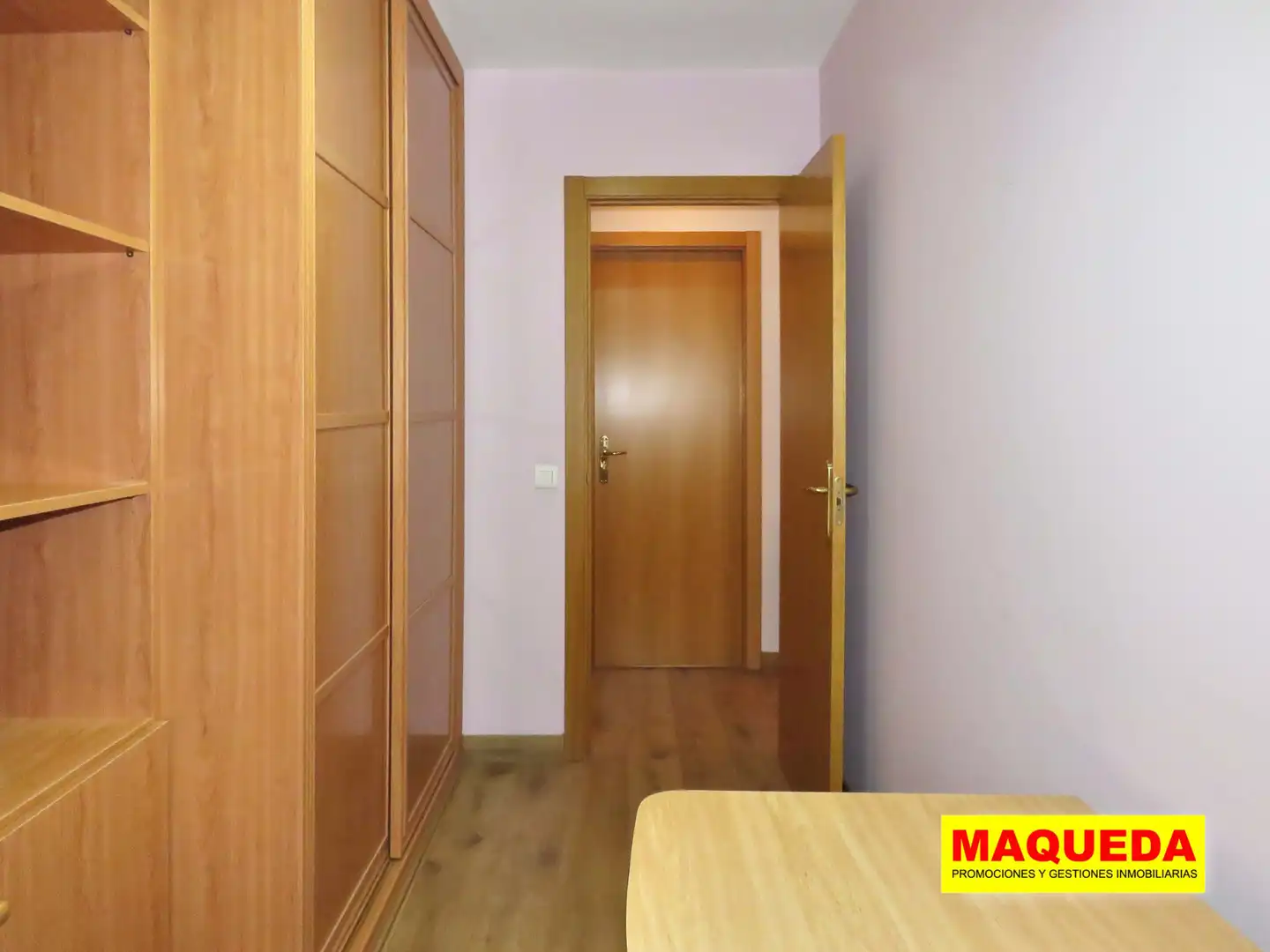 Wohnung zur Miete in Travesía Fuente Cisneros, Parque Oeste - Fuente Cisneros