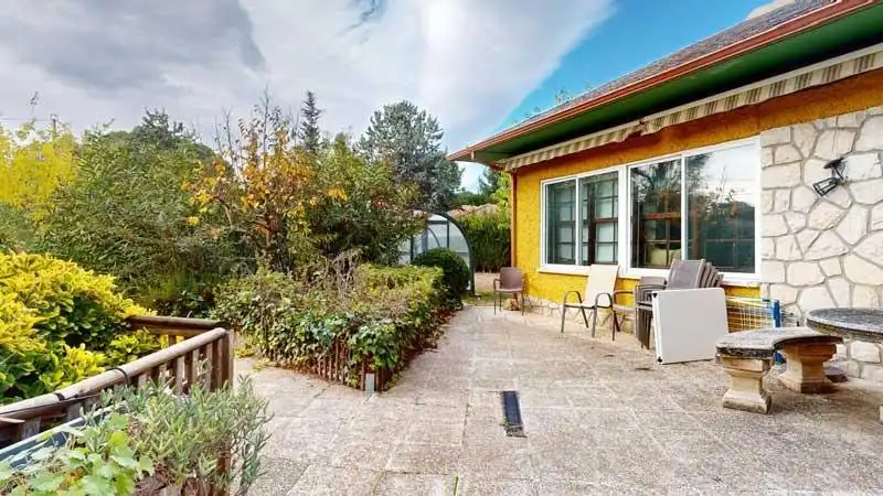 Jardí de Casa o xalet en venda en La Muela amb Aire condicionat, Calefacció i Jardí privat