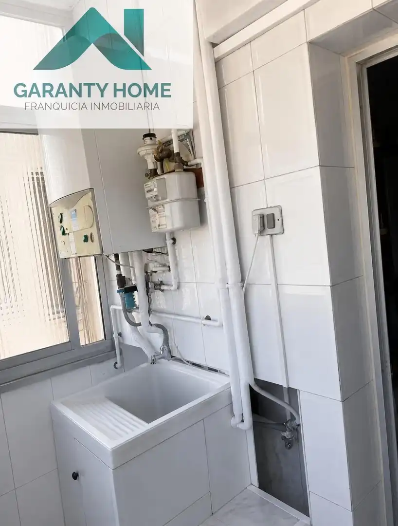 Bathroom of Flat for sale in Jaén  with Air Conditioner, Heating and Balcony